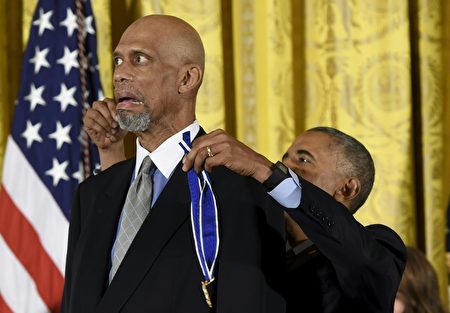 US-POLITICS-OBAMA-MEDAL OF FREEDOM